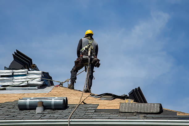 Professional Gutter Installation technician working in Cape Elizabeth, ME